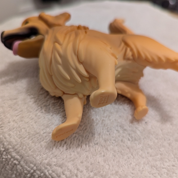 Youtooz Tucker Budzyn vinyl golden retriever, ultra rare - Picture 9 of 12